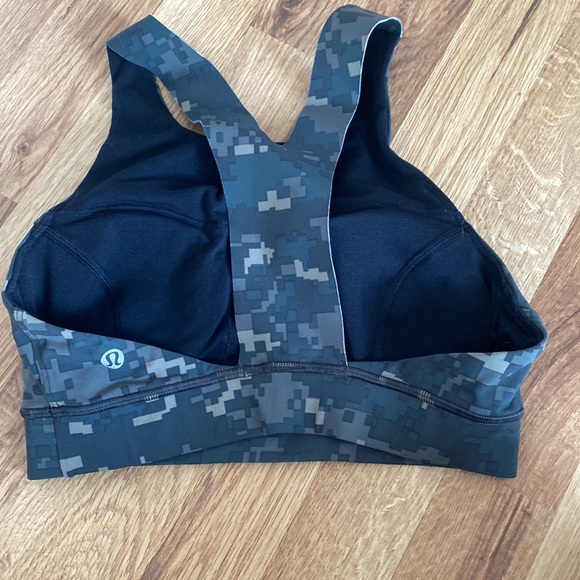 Lululemon Sports Bra - Picture 2 of 5